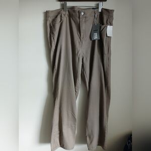 Avenue Denim Pants Suze 24 Tan NWT